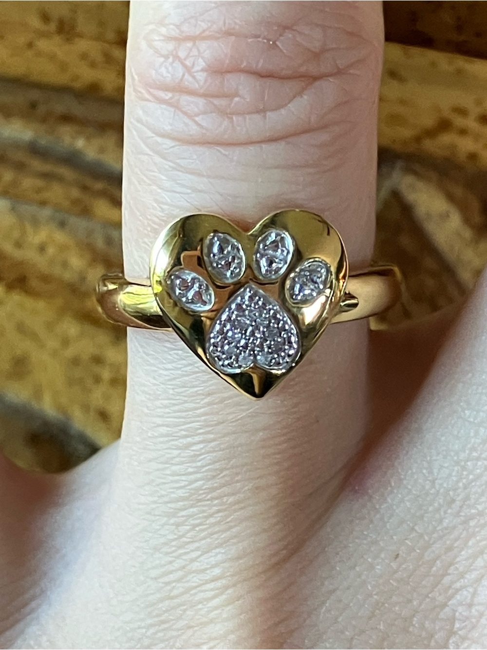 Natural White Diamond Paw Print Ring Size 6.75